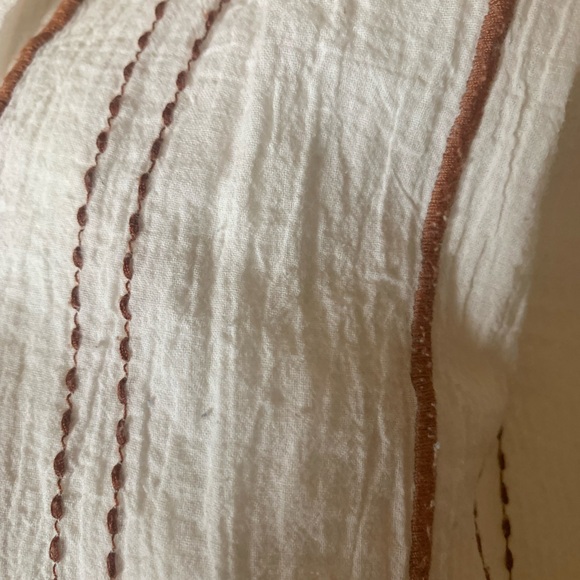 Roolee Embroidered Midi Dress - Picture 5 of 5